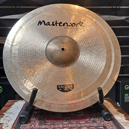 masterwork Valena ride 21"