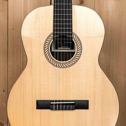 Juan-Salvador 6A Klassieke Gitaar – Traditioneel Vakmanschap en Moderne Kwaliteit