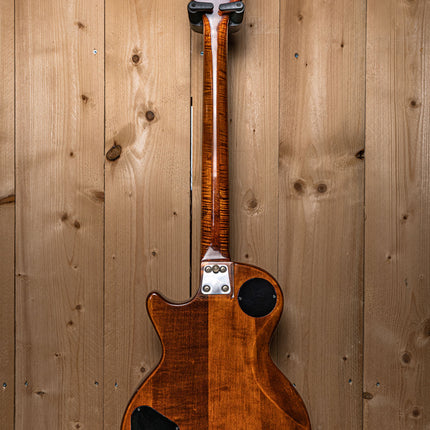 Eko C33 Walnut elektrische gitaar incl. koffer (occasion)