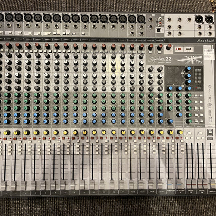 Soundcraft Signature 22 Multi-Track (occasion)