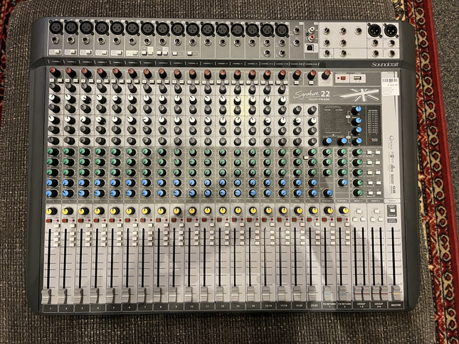 Soundcraft Signature 22 Multi-Track (occasion)