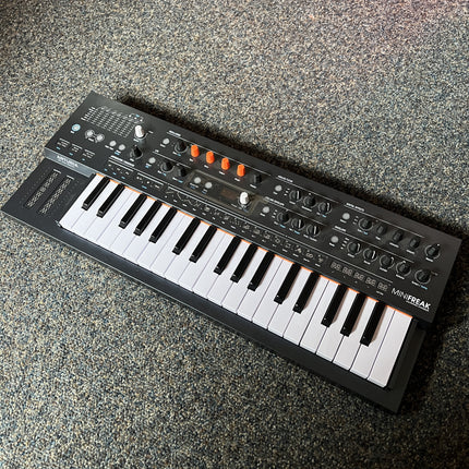 Arturia Minifreak Synthesizer DEMO MODEL