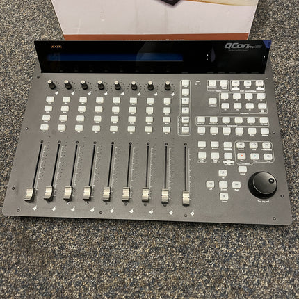 ICON QCon Pro G2 USB-MIDI Controller Station (demo model)