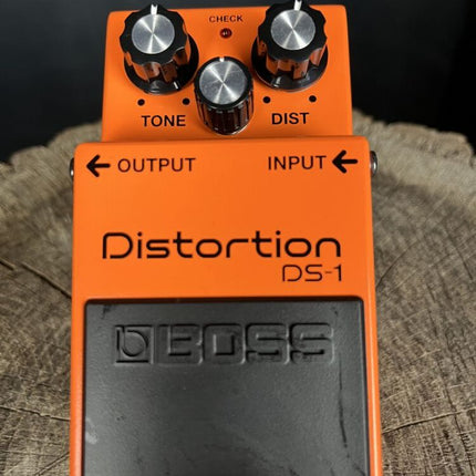 BOSS Distortion DS-1 Pedaal