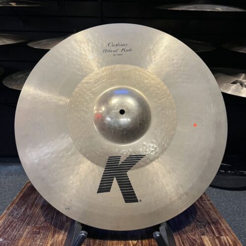 Image of Zildjian 21 inch K Custom Hybrid Ride bekken - ervaar de perfecte balans tussen helderheid en warmte in elke slag.