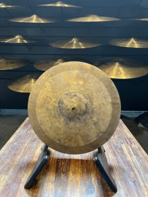 Image of Meinl Byzance Vintage Equilibrium 14" Hihat - Rich, warm sound with vintage character for versatile drumming.