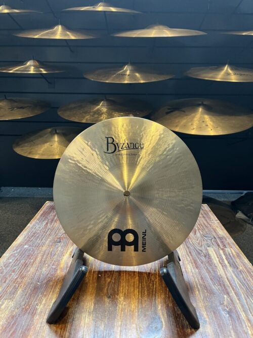 Image of Meinl Byzance Traditional Medium Hihat 13" - Versatile hi-hat cymbal with clear articulation and warm tone.