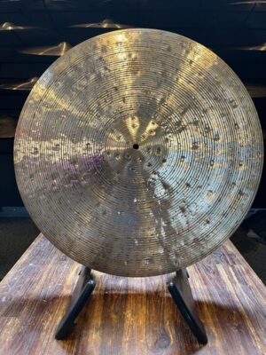 Image of Meinl Byzance Foundry Reserve Ride 22" - Handcrafted ride cymbal with warm, complex tone and traditional finish.