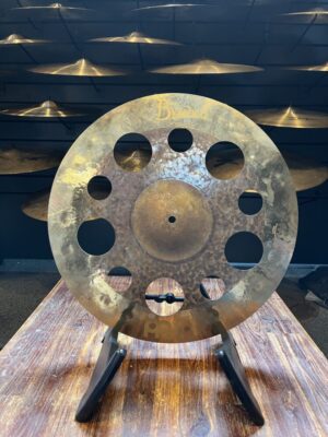 Image of Meinl Byzance Dual Trash Crash 18" - Hand hammered cymbal with bright and dark tones for versatile drumming.