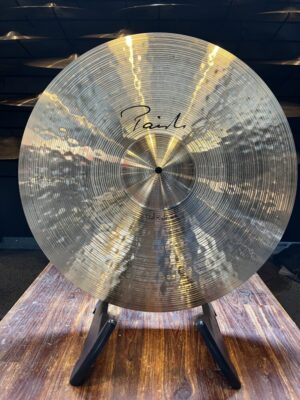 Image of Paiste Signature Full Ride 22" - Versatile and refined ride cymbal with clear, balanced tones.