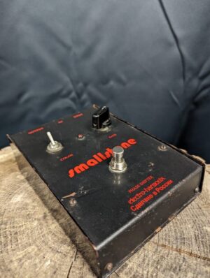 Image of Electro-Harmonix Russian Small Stone Phaser V3 - Classic vintage phaser effect pedal for guitar.