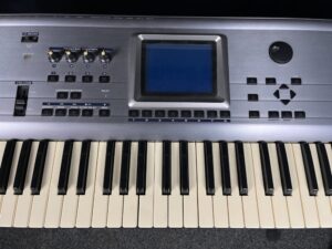 Image of Roland Fantom FA76 Workstation - Explore limitless creativity with advanced sound engine and intuitive controls.