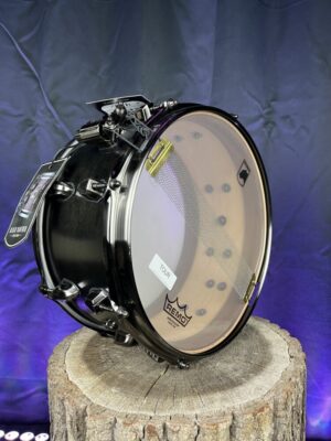 Image of Mapex Black Panther Hydro 13" x 7" Maple Snare - Subliem geluid en opvallend design voor elke drummer.