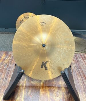 "Image of 10" Zildjian K Custom Dark Splash K0932 bekken met donkere en expressieve klank."