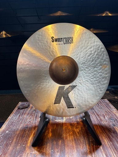 Image of 18 inch Zildjian K Sweet Crash - heldere en volle klank met warme ondertoon en snelle respons.