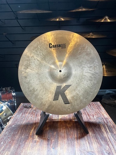 "Image of 20-inch Zildjian K Crash Ride bekken met evenwichtige mix van crash- en rideklanken."