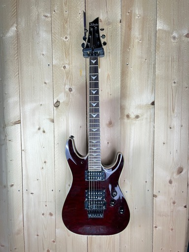 Afbeelding van Ibanez RG320 elektrische gitaar met lindehouten body en tremolobrug.