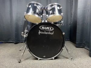 IMG_1304 Image of Mapex Voyager drum set with 22" bass, 14" snare, toms, and full hardware for beginners and advanced players.