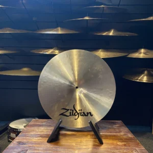 Image of 17" Zildjian K Dark Thin Crash cymbal, offering a warm, dark tone and quick response for versatile music styles.