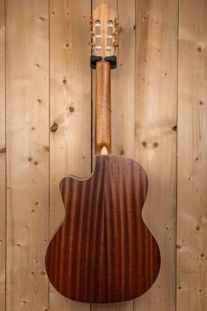 DSC7822.jpeg Juan-Salvador 4CE OP Elektroakoestische Klassieke Gitaar – Perfect voor Studio en Podium