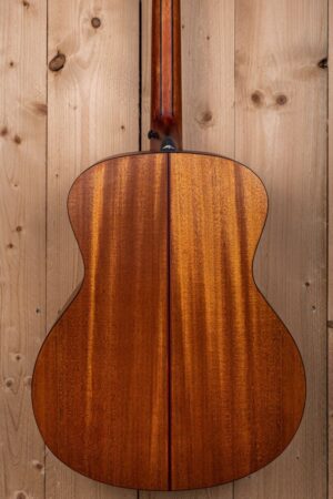 Bromo Tahoma Series auditorium guitar with solid mahogany top - BAT2M