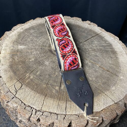 IMG_2733.jpg Holy Cow Real Vintage Red-Pink Paisley