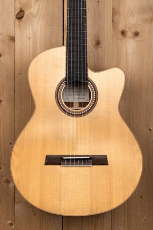 Höfner 65-F-CE Klassieke Gitaar