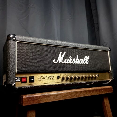 Marshall JCM900 100 Watt Occasion – Legendarisch Geluid met Extra Vermogen